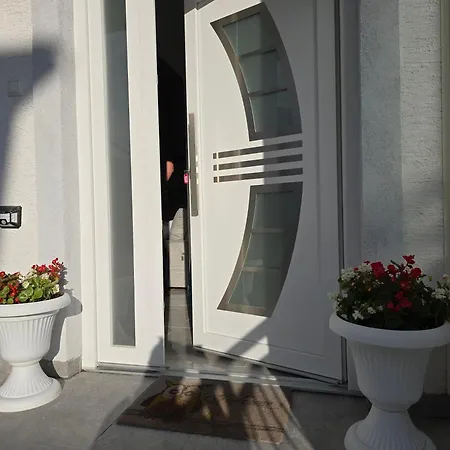 Aneta Apartman